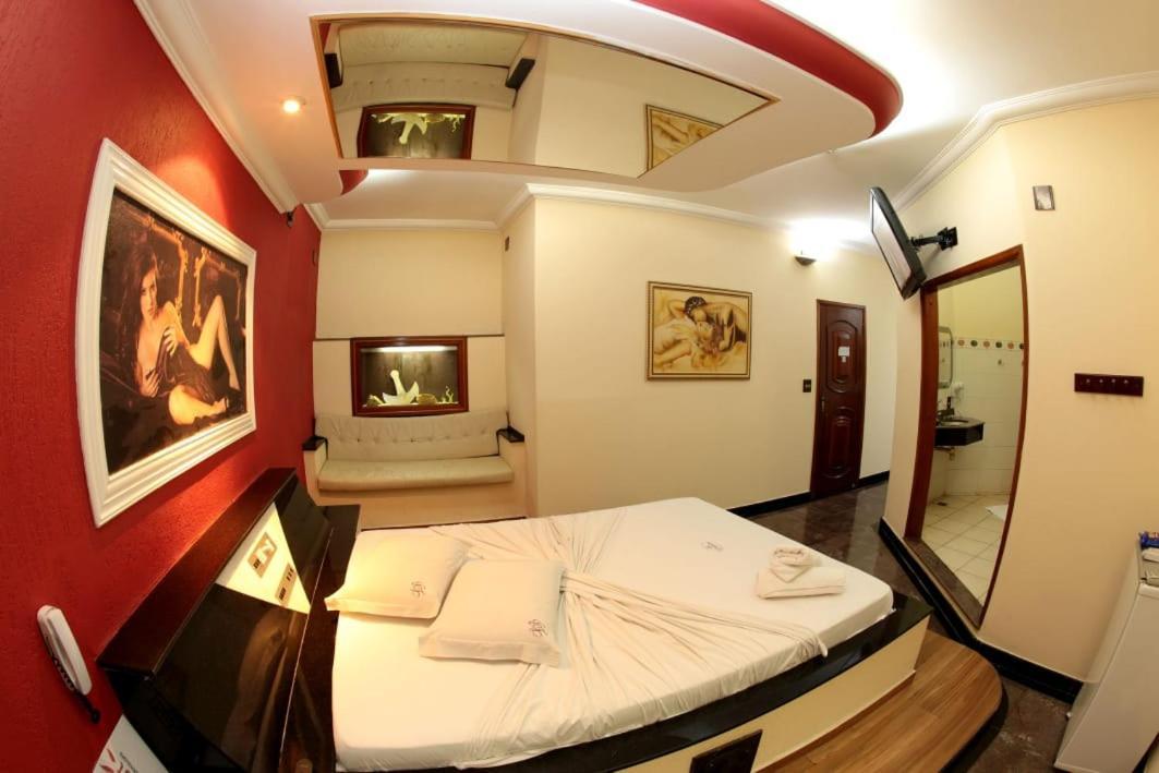 Hotel & Motel Le Baron (Adults Only) Pôrto Ferreira Dış mekan fotoğraf